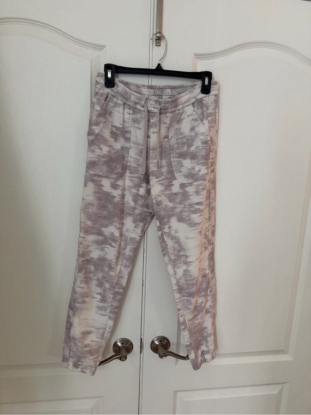 Women’s Light Gray Tie-Dye Jogger Pants